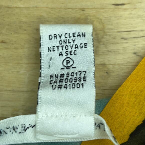 Diane Von Furstenberg DVF Womens Size 8 Merrill Blouse Abstract Silk Fully Lined - Picture 13 of 16